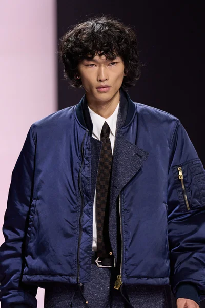 Look 7